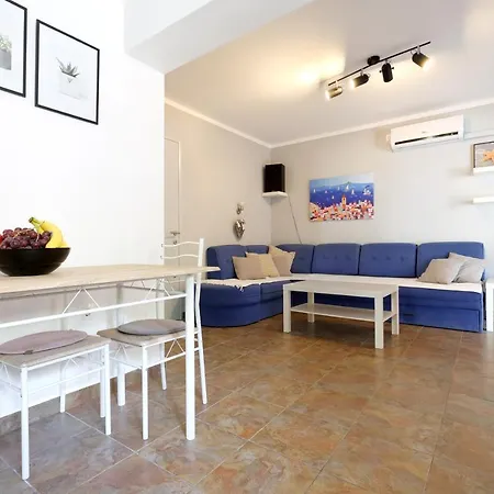 Apartment Don